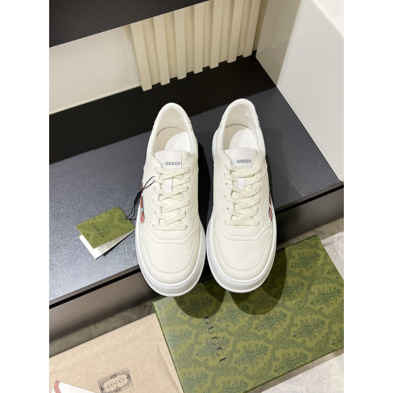 G*u*i casual shoes